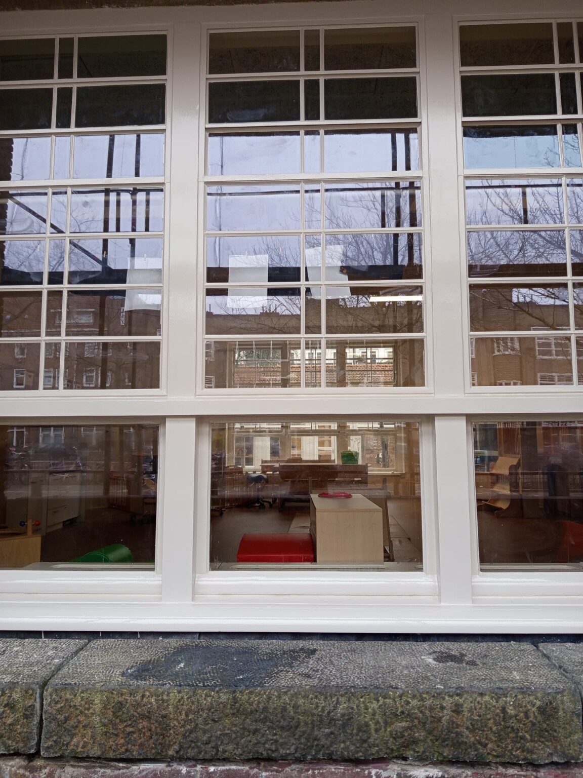 Houtrot en kaal hout voor behandeling